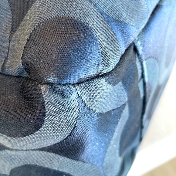 COACH | Madison Op Art Tote - Picture 10 of 13